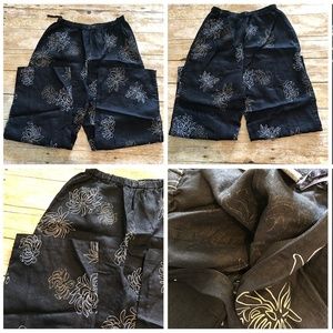 Black  Line Art Flowers Linen Cropped Capri